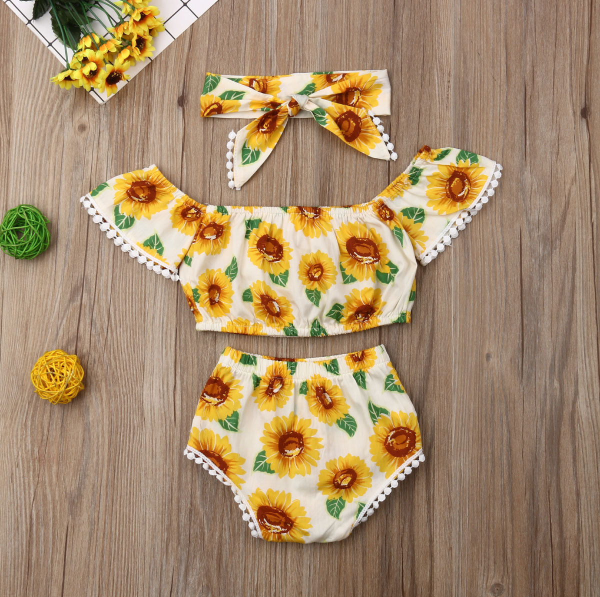 SunshineChic Girl Sunflower Print One-Shoulder Top Triangle Shorts Suit