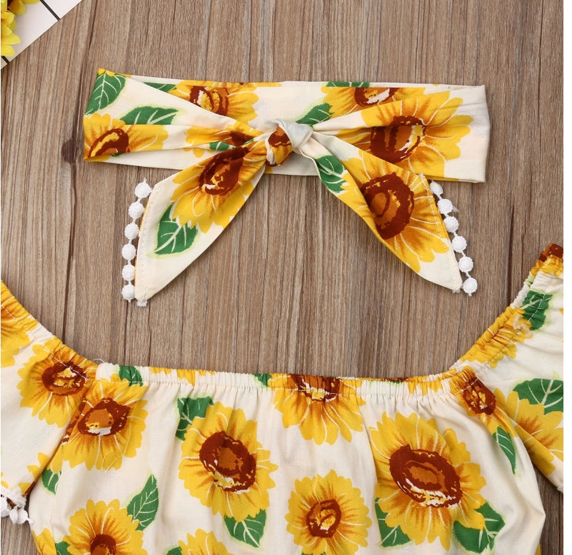 SunshineChic Girl Sunflower Print One-Shoulder Top Triangle Shorts Suit